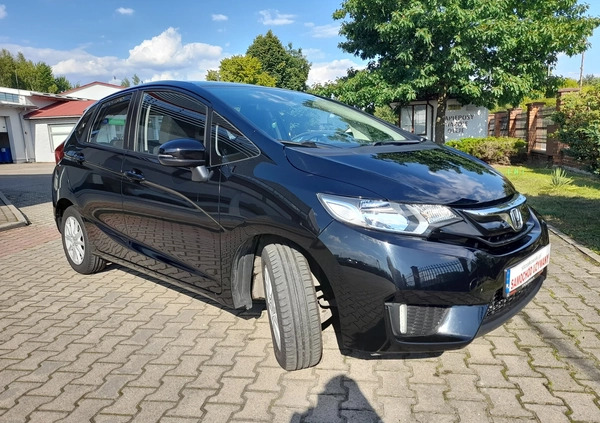 Honda Jazz cena 53400 przebieg: 101500, rok produkcji 2016 z Pińczów małe 172